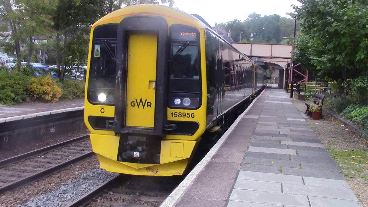 Trains at Bradford-on-Avon, WML - 22/10/16
