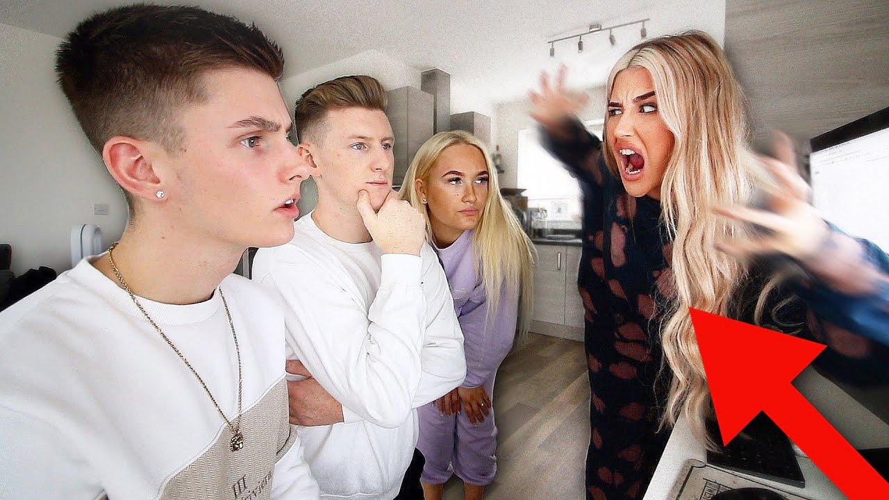 Making EVERYONE Ignore My Girlfriend For 24 Hours - Prank