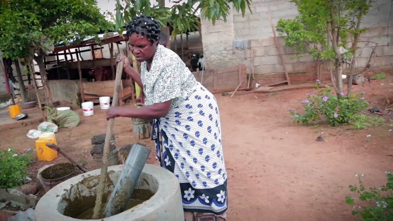 #Agir contre la pauvreté : quand les femmes produisent du biogaz en Afrique