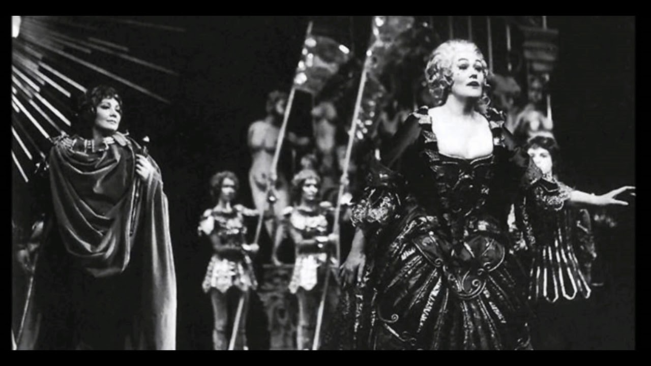 Joan in Cleopatra's Scenes (Giulio Cesare, London 1963)