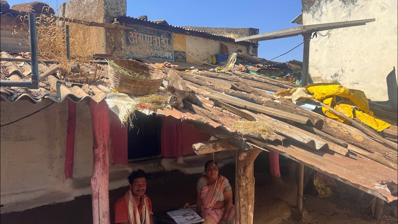 Bacchu Kadu Interview with Anganwadi Tai | बच्चु कडु यांनी घेतली अंगनवाडी ताई मुलाखत