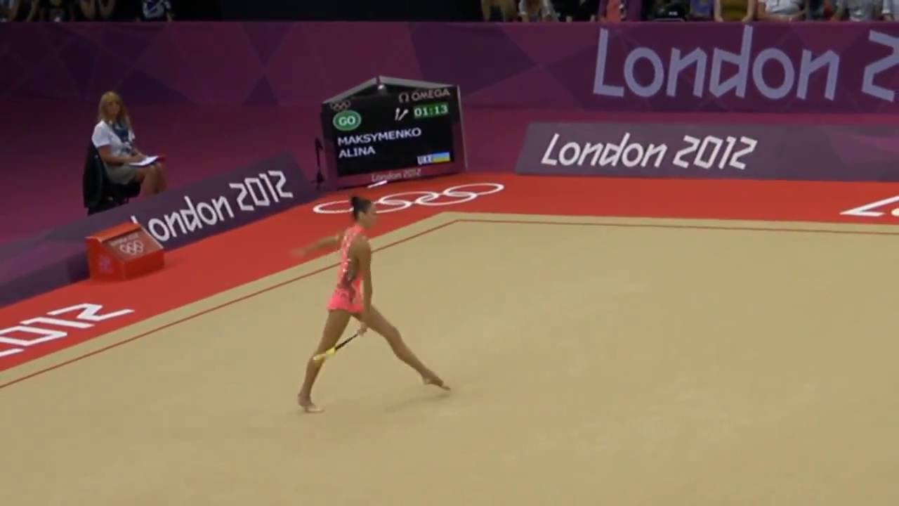 Rhythmic Gymnast Alina Maksymenko from Ukraine, in the finals of London 2012 Olympics (clubs).MP4