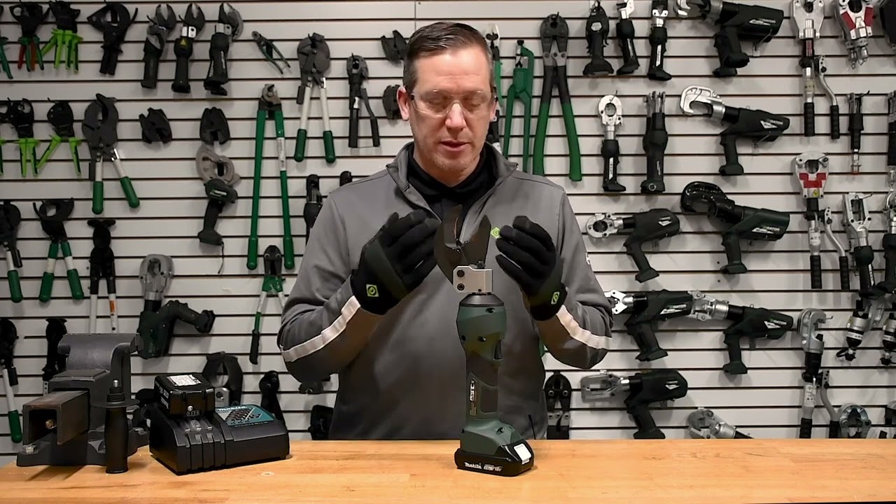 Greenlee Gator&reg; ES32LX Product Overview EN