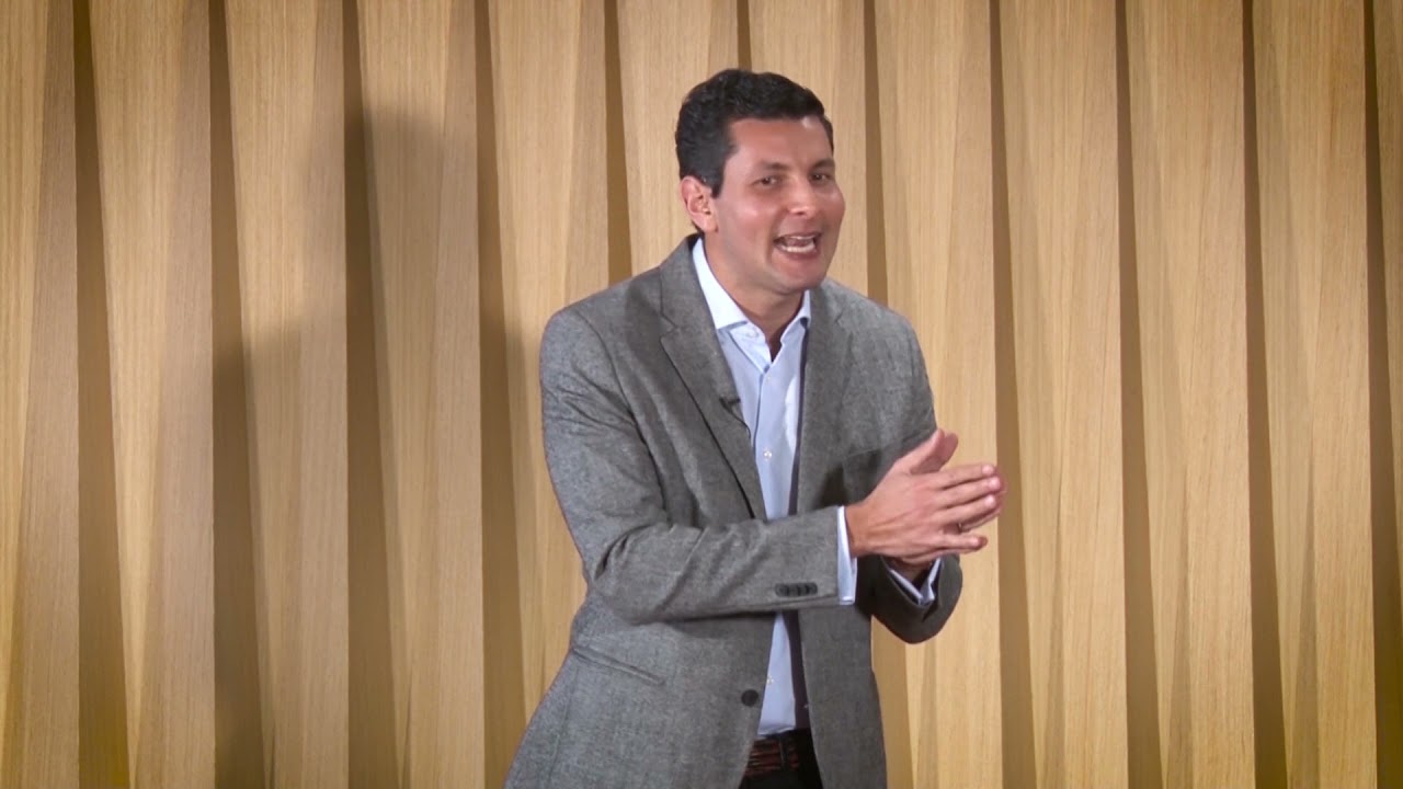 Silver economía: un viejo modelo de desarrollo | Juan Miguel Villa | TEDxBogotáSalon