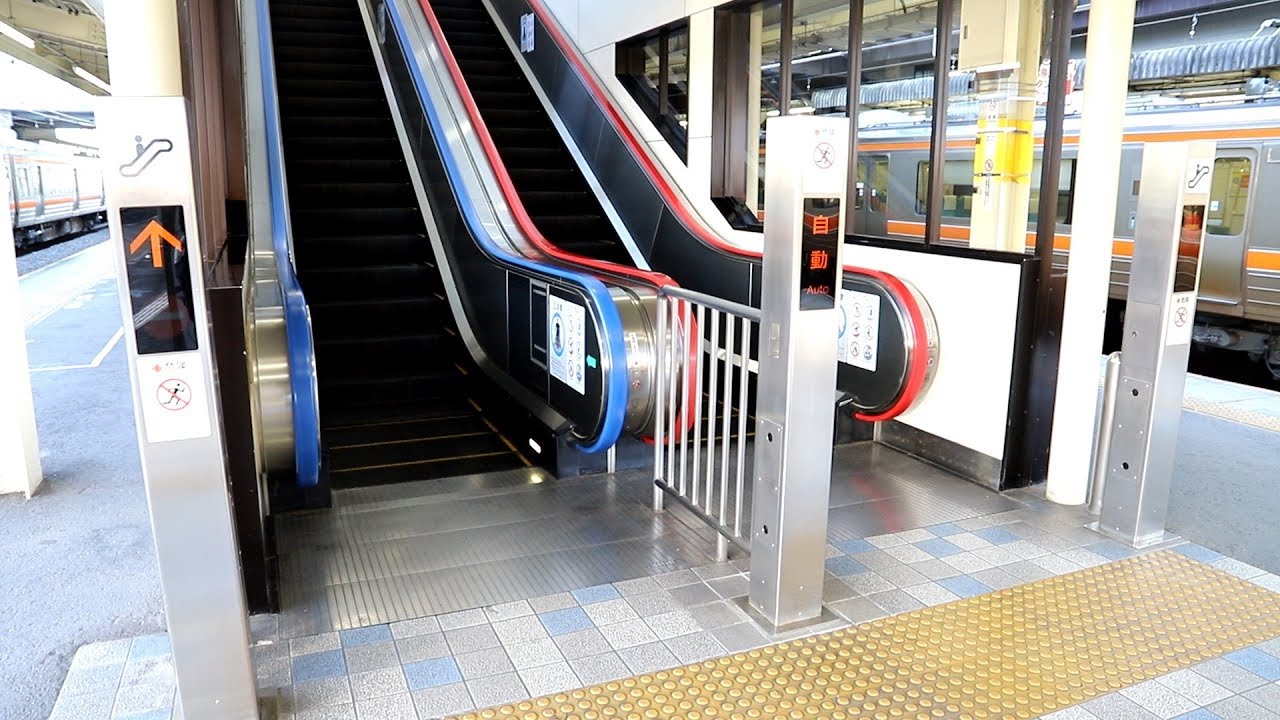 【東芝製】JR大垣駅ホーム　昇りエスカレーター