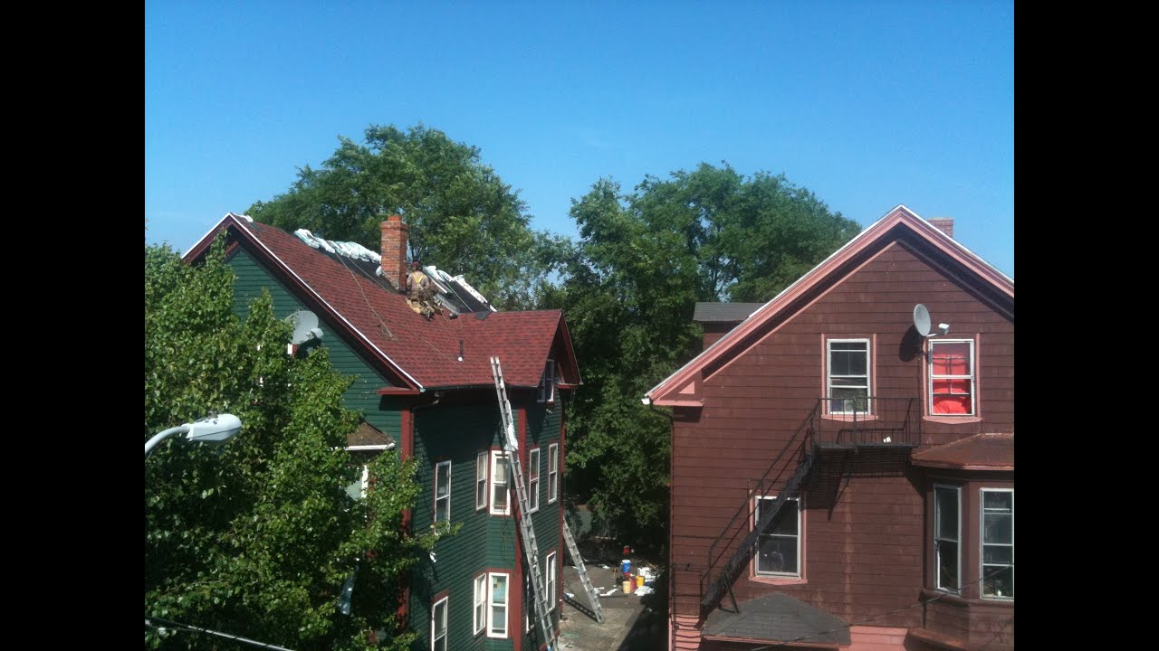 ROOF REPAIR BARRINGTON RI ✨⭐️  KAC CONSTRUCTION (401)837-6730