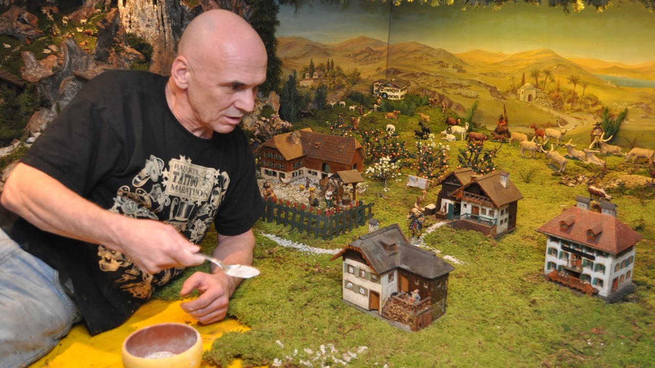Aufstellen einer Ebenseer Landschaftskrippe - Zeitraffer