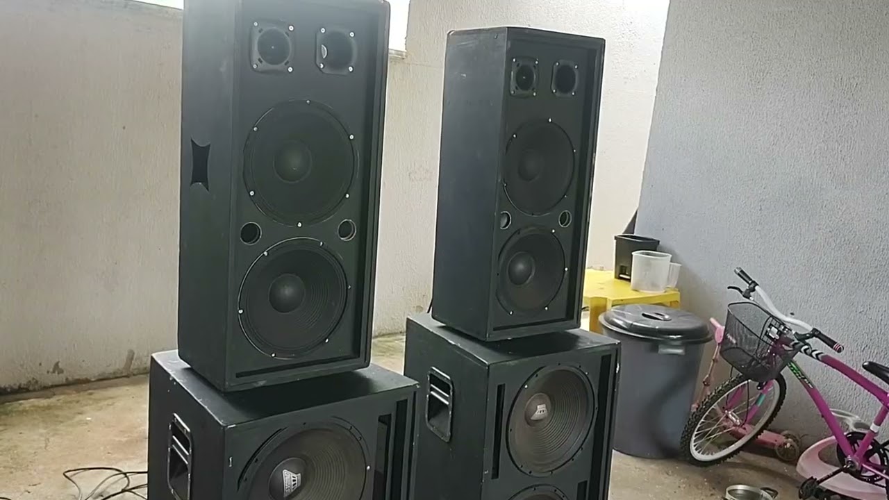 Som profissional com módulos automotivo! Mostrando as caixas ligadas