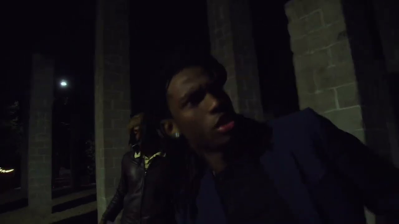 Akhsosa - Daybreak ft. DEXXX (Official Music Video) 