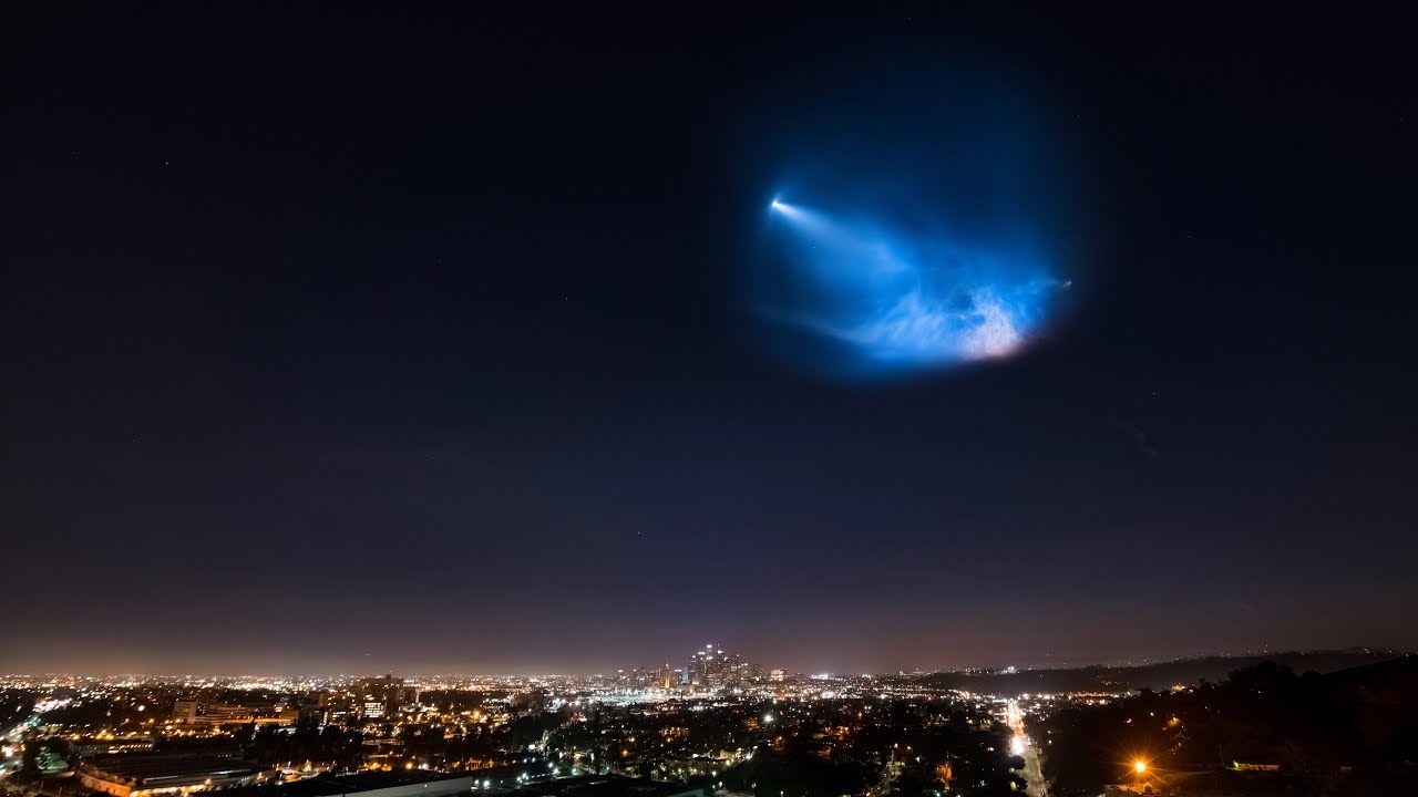 Day to Night to Rocket Launch over Los Angeles (4K)