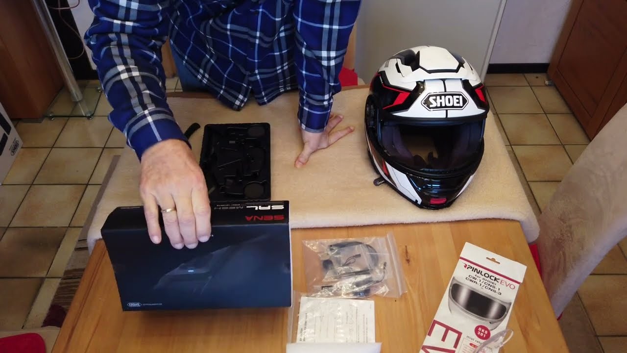 #SENA SRL Mesh Harman Kardon - Einbau in einen #Shoei Neotec II