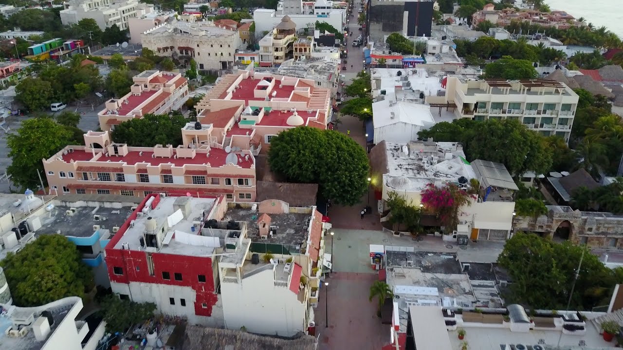 Playa Del Carmen 5th avenue (Safe, Happy, Friendly, and Warm). Drone Mavic Pro (15)