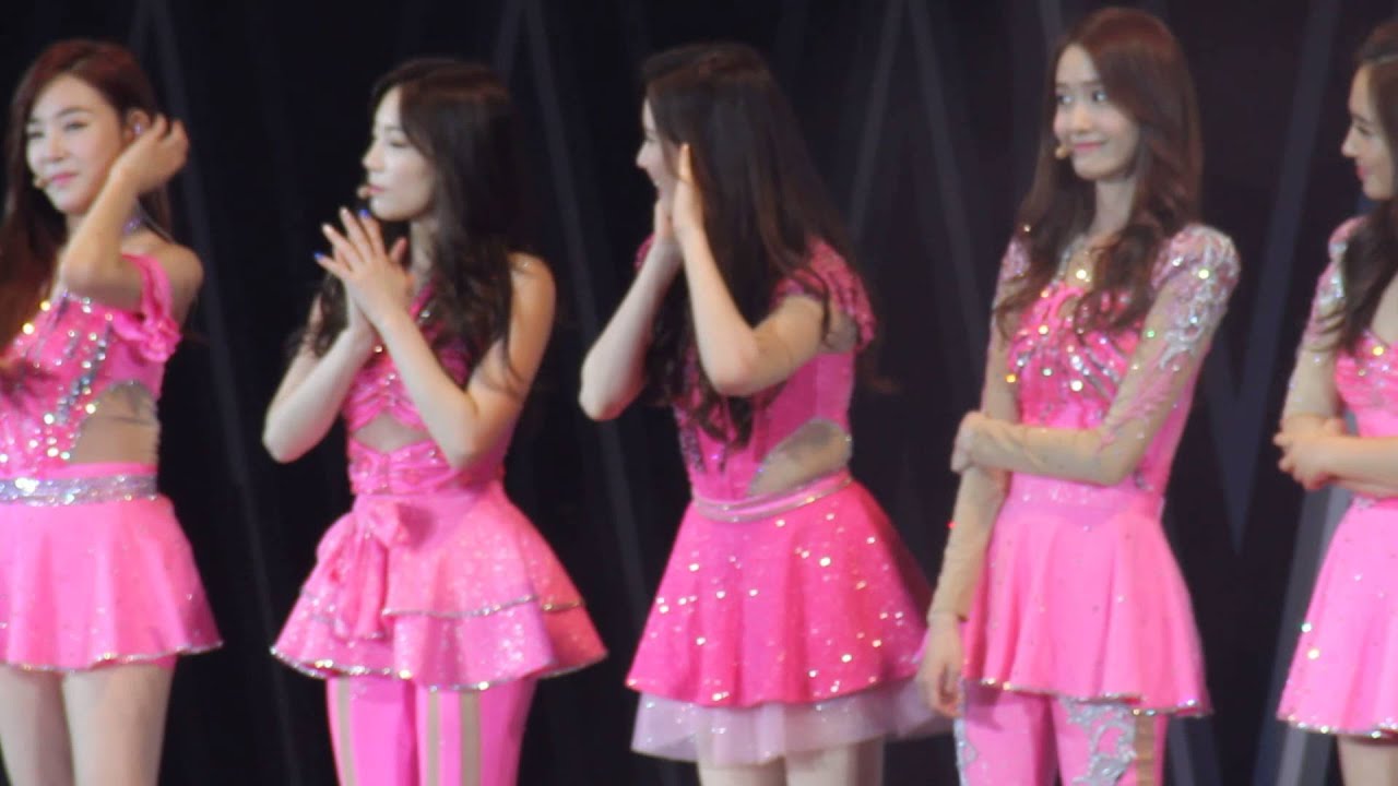 [Fancam] 131110 SNSD GG World Tour in Hong Kong - Introduction