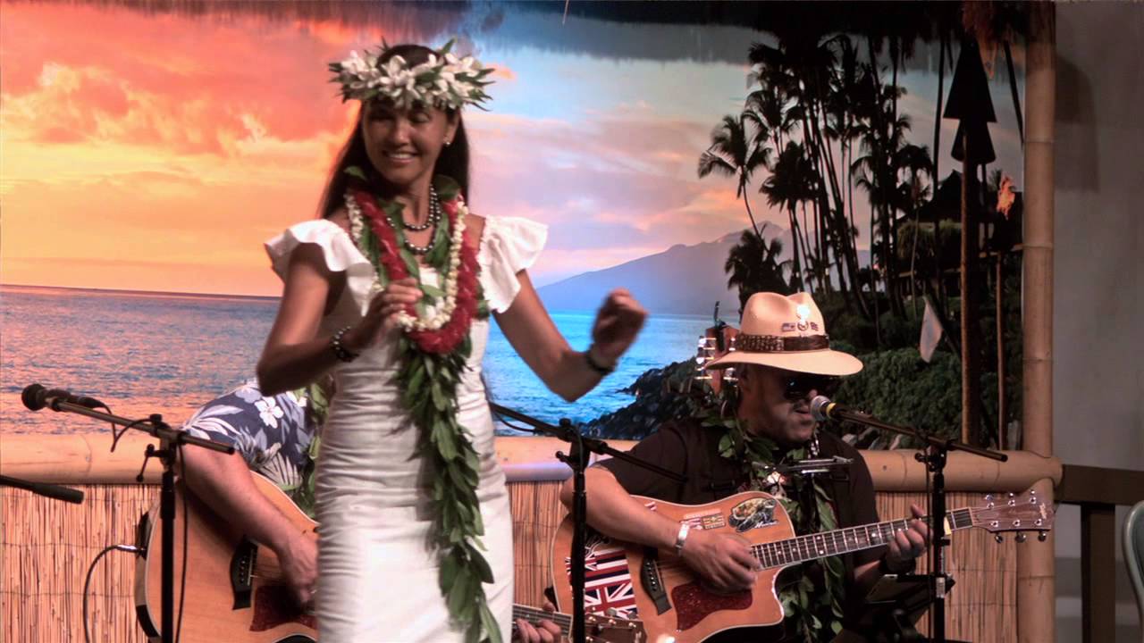 Chino Montero & Dennis Kamakahi - I Kona - Maui's Slack Key Show - 2013