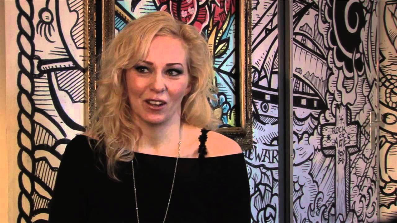 Anneke van Giersbergen wanted to get rid of Agua de Annique
