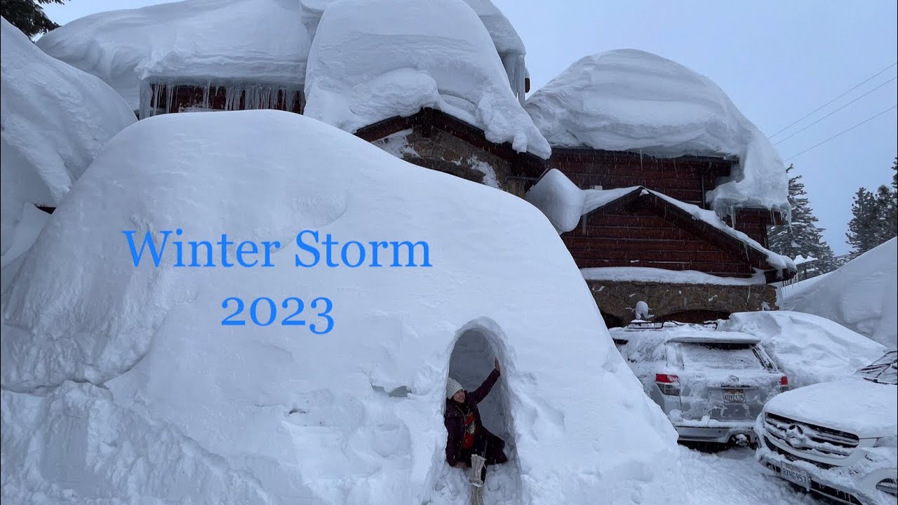 Mammoth Lakes buried in snow Winter 2023