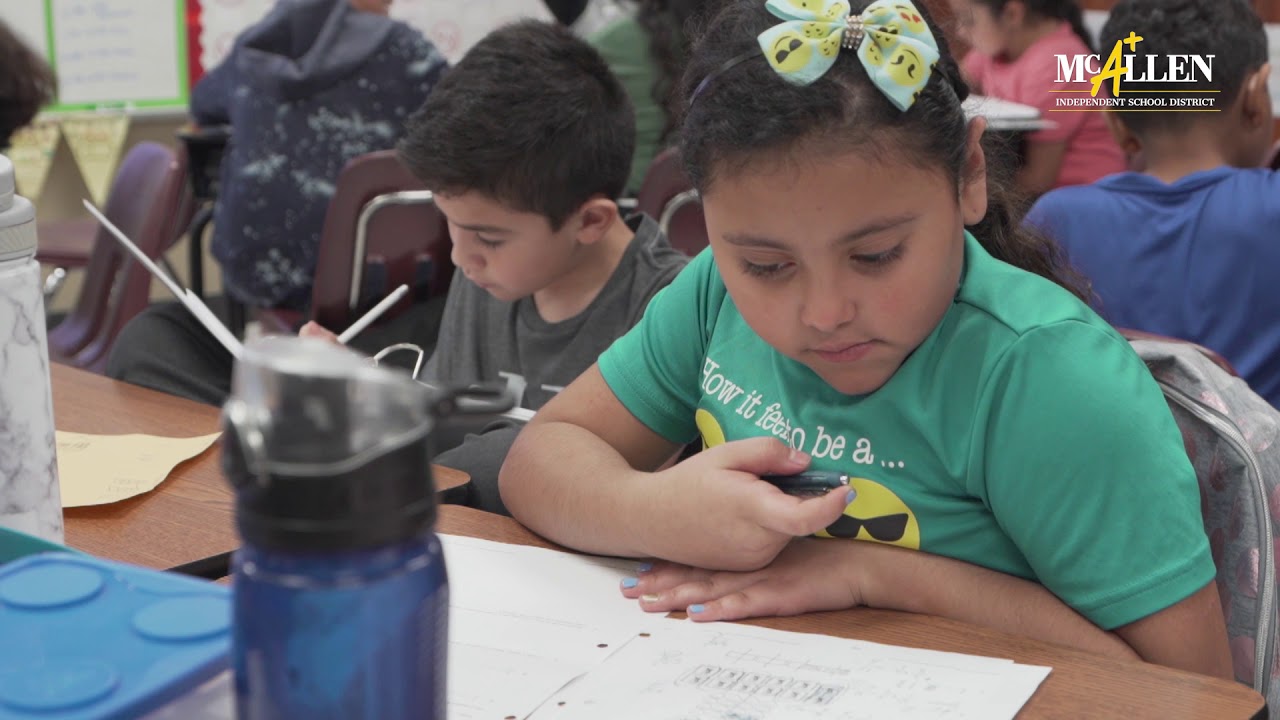 State officials tour Sanchez' Dual Language Program | McAllen ISD