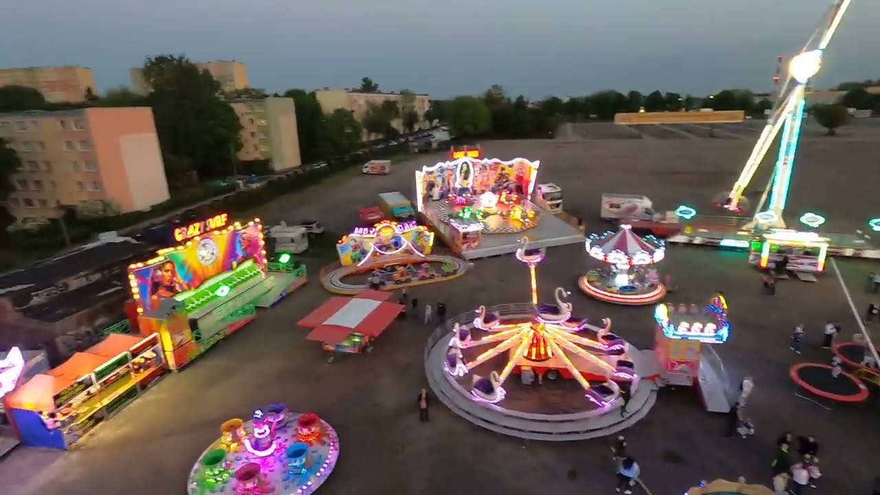Karuzela Star Flyer (Lunapark Felner) On ride 1 - Piotrków Trybunalski - Maj 2023