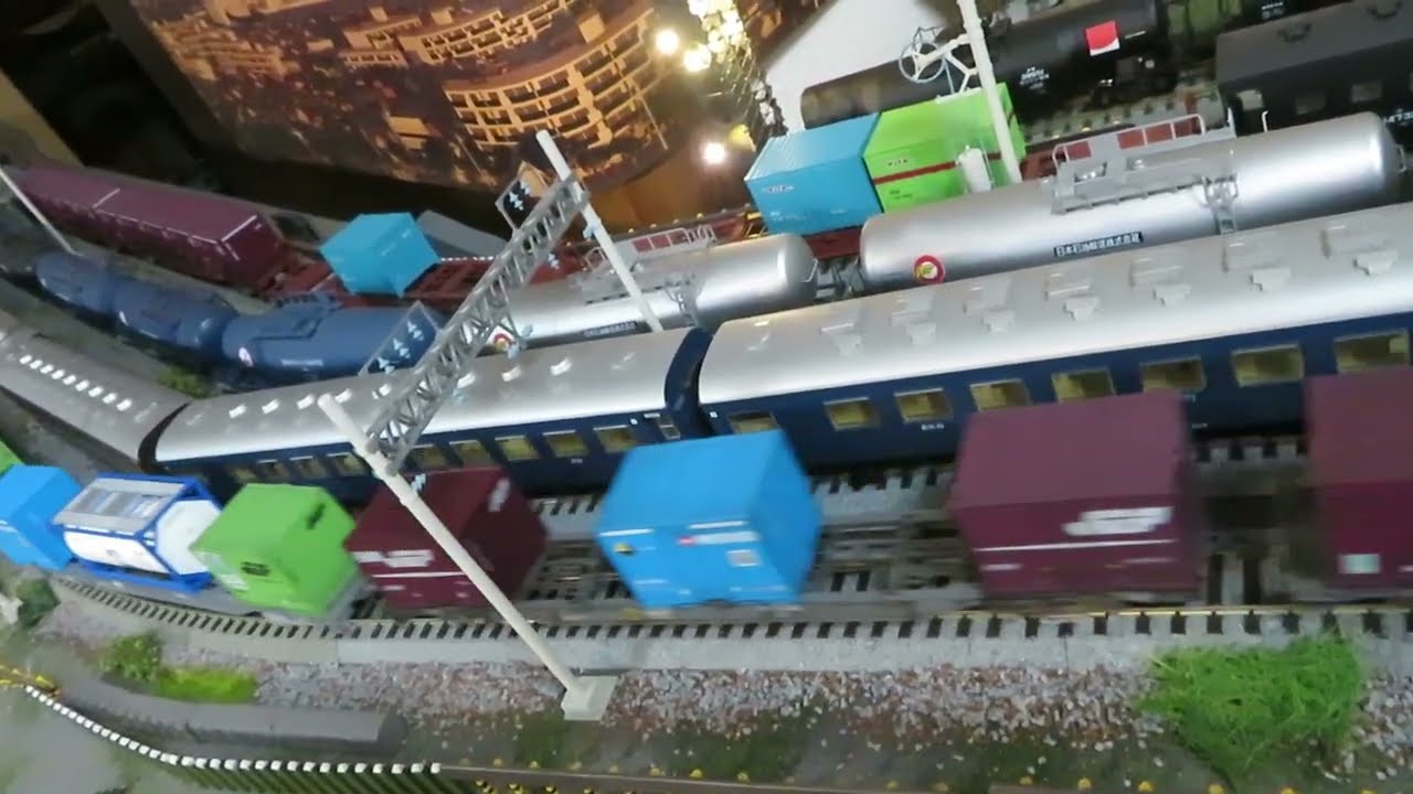 JR貨物コキウェザリングとコンテナ列車走行（HO)16番車輛