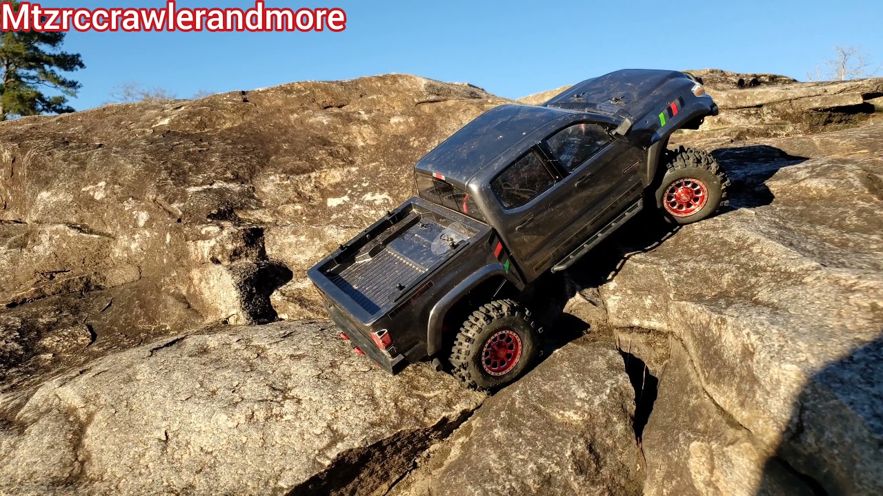 element enduro knightrunner tacoma body rock crawling very capable rock crawler truck 1.9 mudslinger