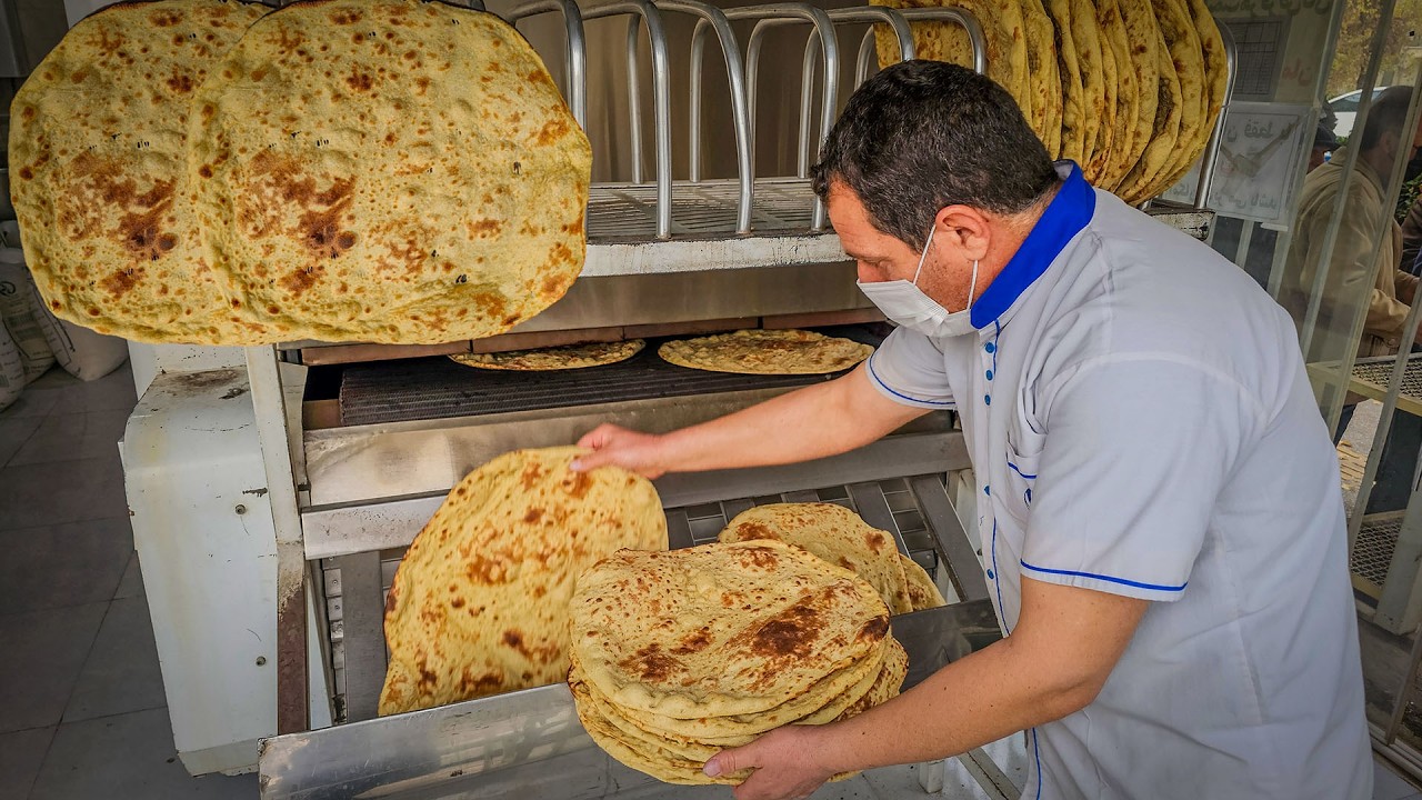 “Holy Taftoon Bread 🍞 A Hidden Bakery Beside an Ancient Shrine in Isfahan!”