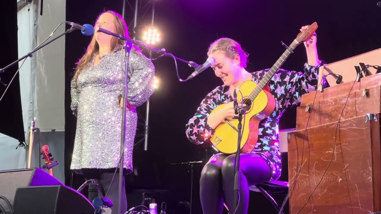 Bryony Griffith & Alice Jones, opening numbers, Sidmouth Folk Festival, 06/08/25