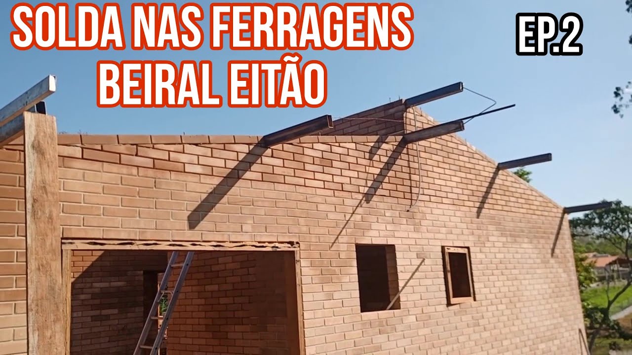 T. ECOLÓGICO TELHA COLONIAL SANDUICHE EP.2 soldando ferragem do beiral + concreto nas canaletas