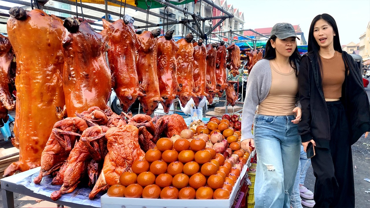 BEST CAMBODIAN street food-Walking Tour at Chouk Meas Market in Phnom Penh, Tasty Yummy Roasted Pigs
