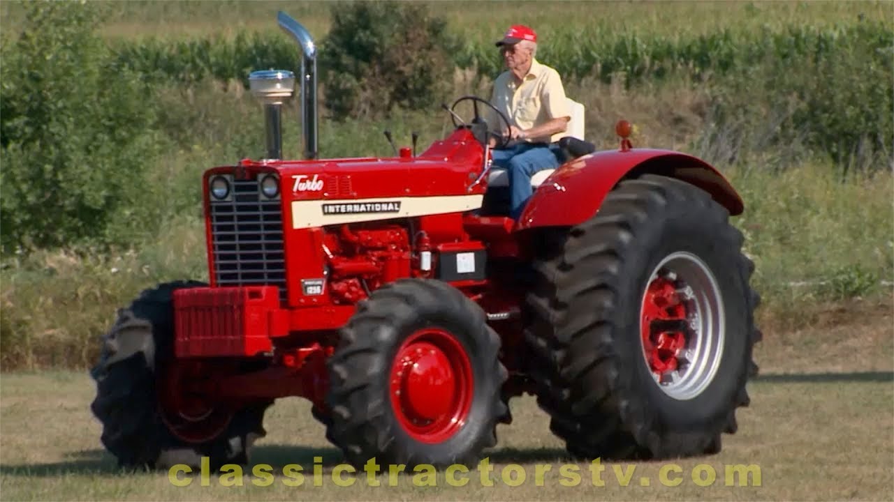 Редкий 1969 IH Front Wheel Assist Wheatland 1256 — Classic Tractors TV