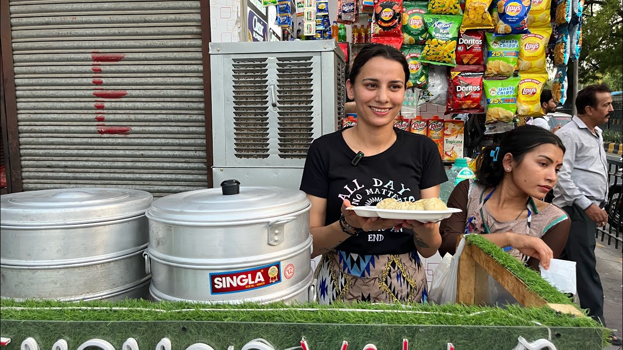 Beautiful पहाड़ी Girl selling Momos 🥟  | अनपढ़ Momos वाली | INA Market | #viralmomosgirldelhi #momos