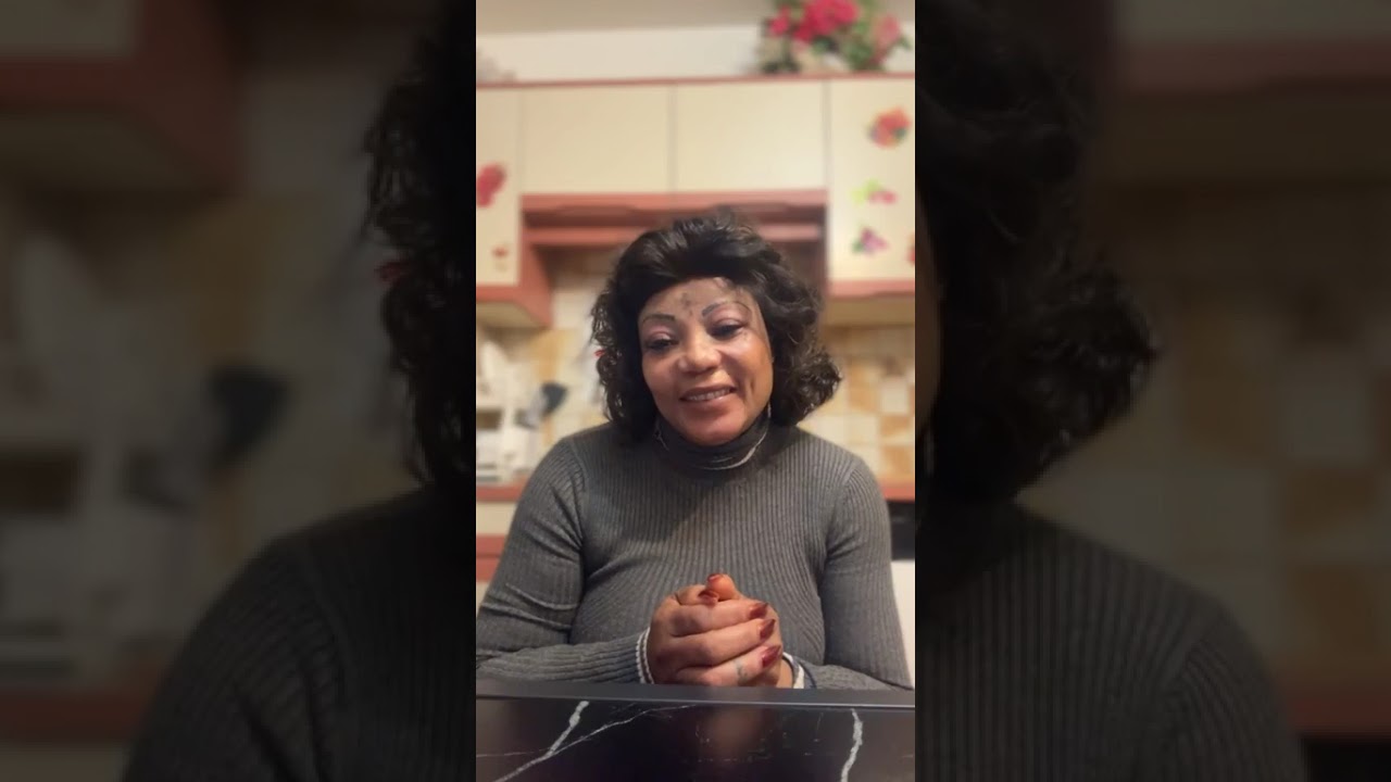 Stella Amougou en direct