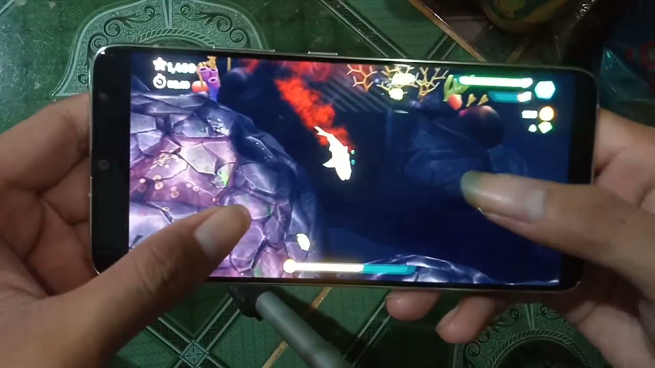 Samsung A90 5G SD 855 info and Play Hungry Shark Game