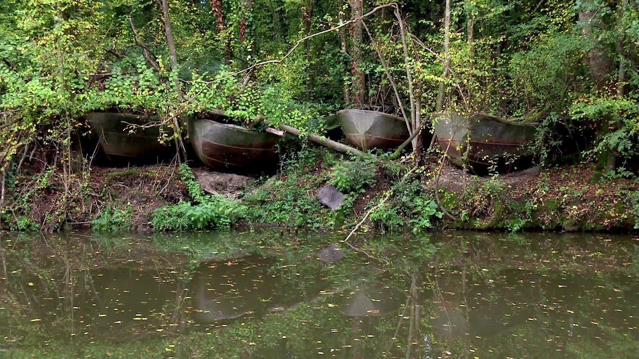 À la découverte de bateaux abandonnés à Saint-Nicolas-de-Redon - Loire-Atlantique (VOST)