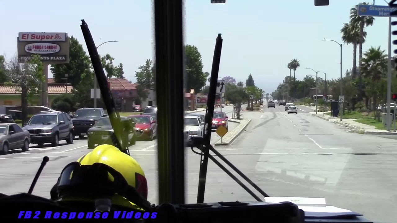 (Ride Along) Rialto Fire Dept Engine 205 Responding (Q & Horn)