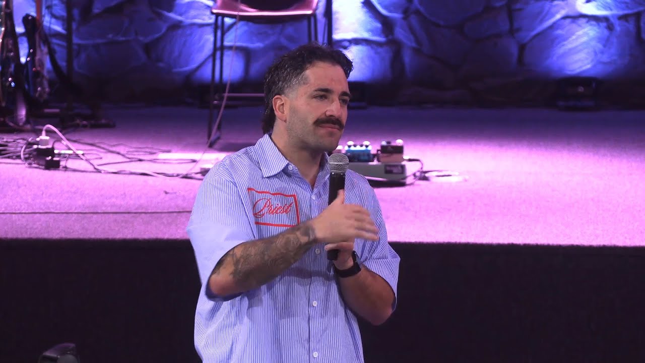 Sunday Morning | LIVE | ADVENT - THE GOD WHO COMES NEAR | Gio Munoz | Dec 14, 2025