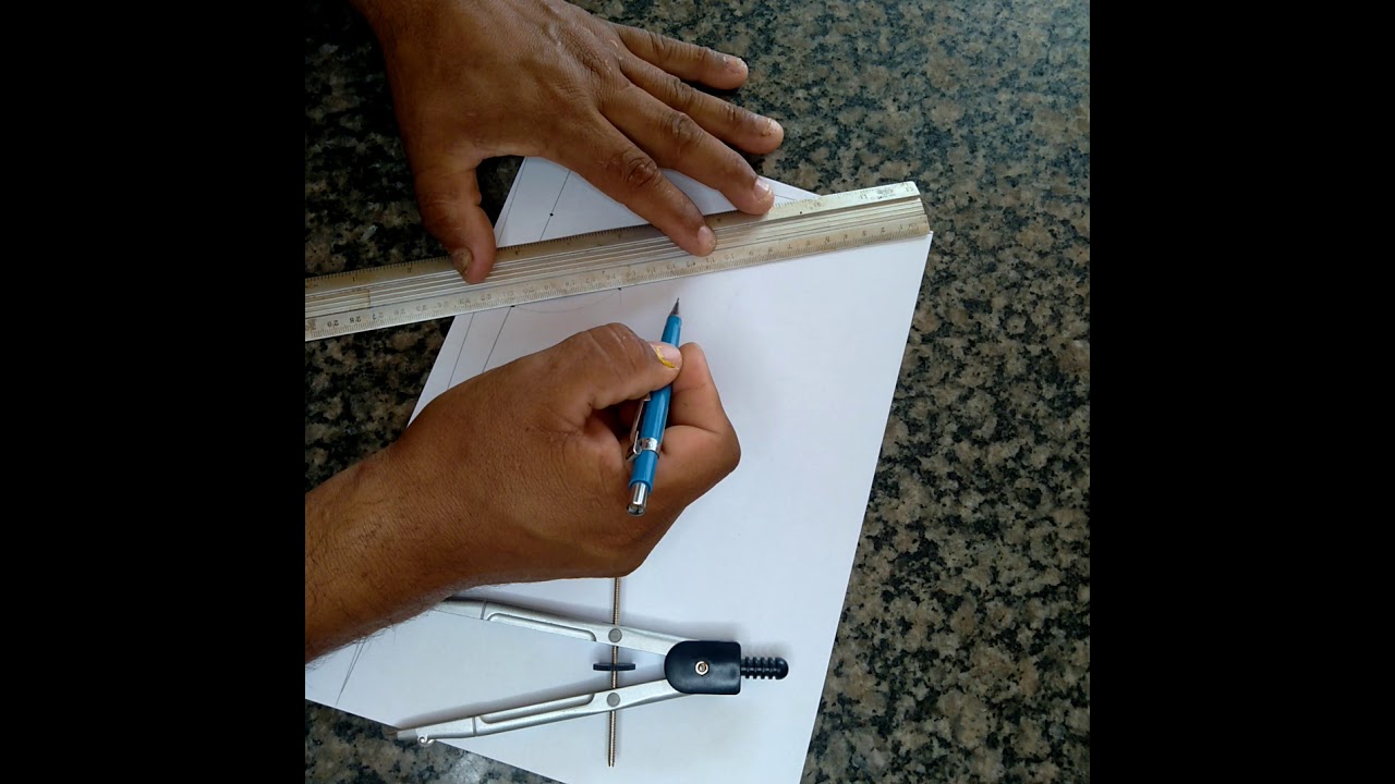 como acha um esquadro na chapa com o compasso