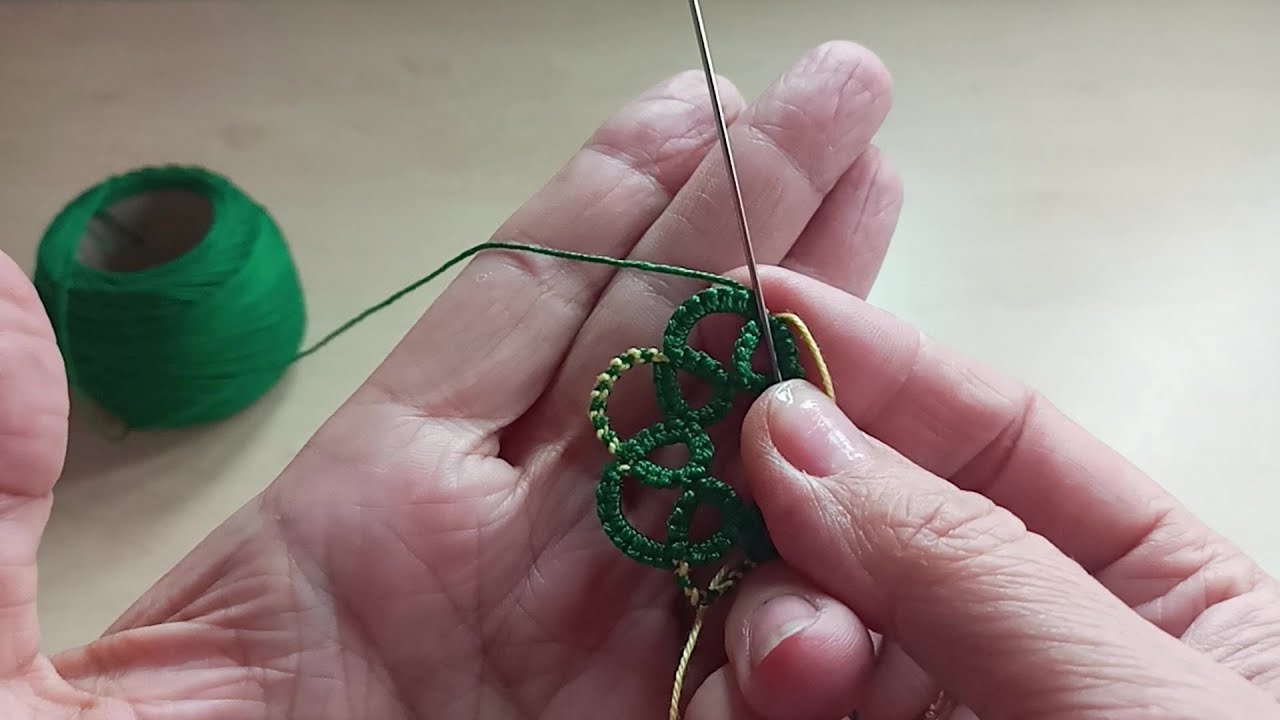 Tatting needle. Lock Chain 