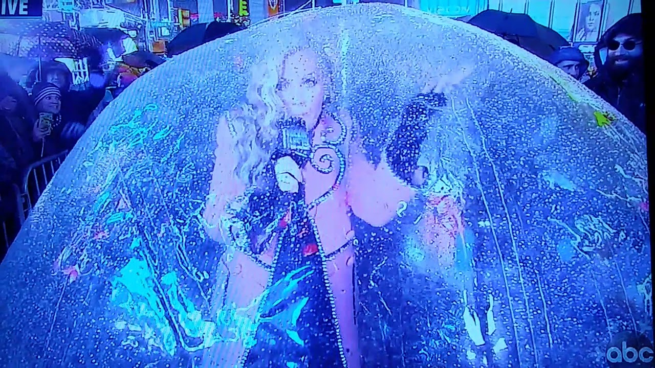 Jenny McCarthy in a Giant Hamster Ball on New Year's Eve 2018