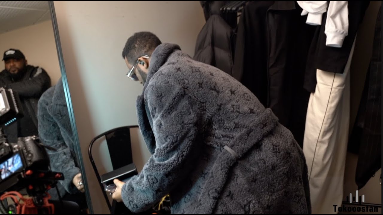 FALLY IPUPA  SA JOURNEE AVANT DE MONTER SUR SCÈNE A BERCY