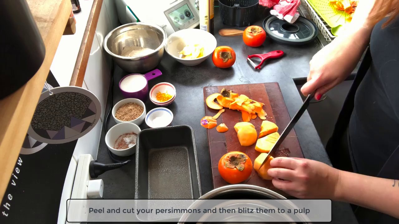 Spiced Persimmon Cake | Happy Mum Happy Child