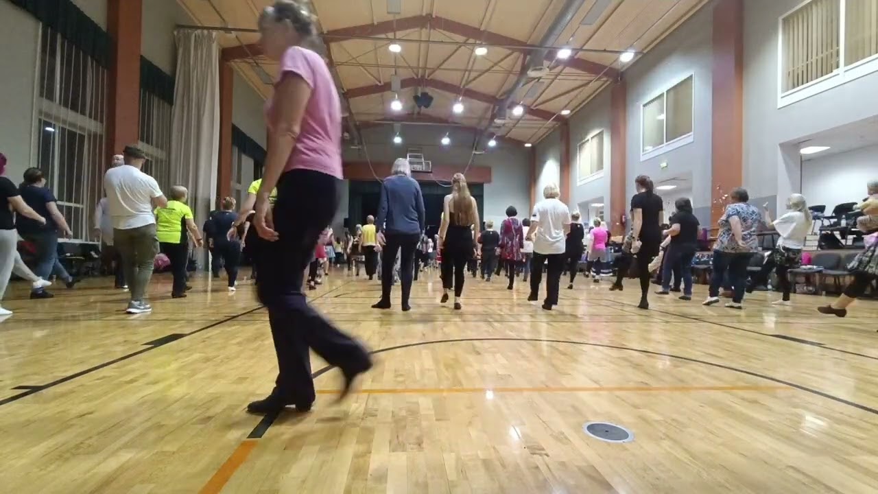 MAMMA MARIA line dance