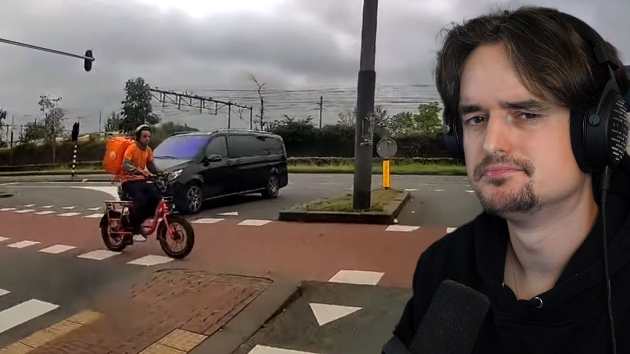 Voedselbezorger zet zijn leven op het spel voor een fooitje op Dashcams