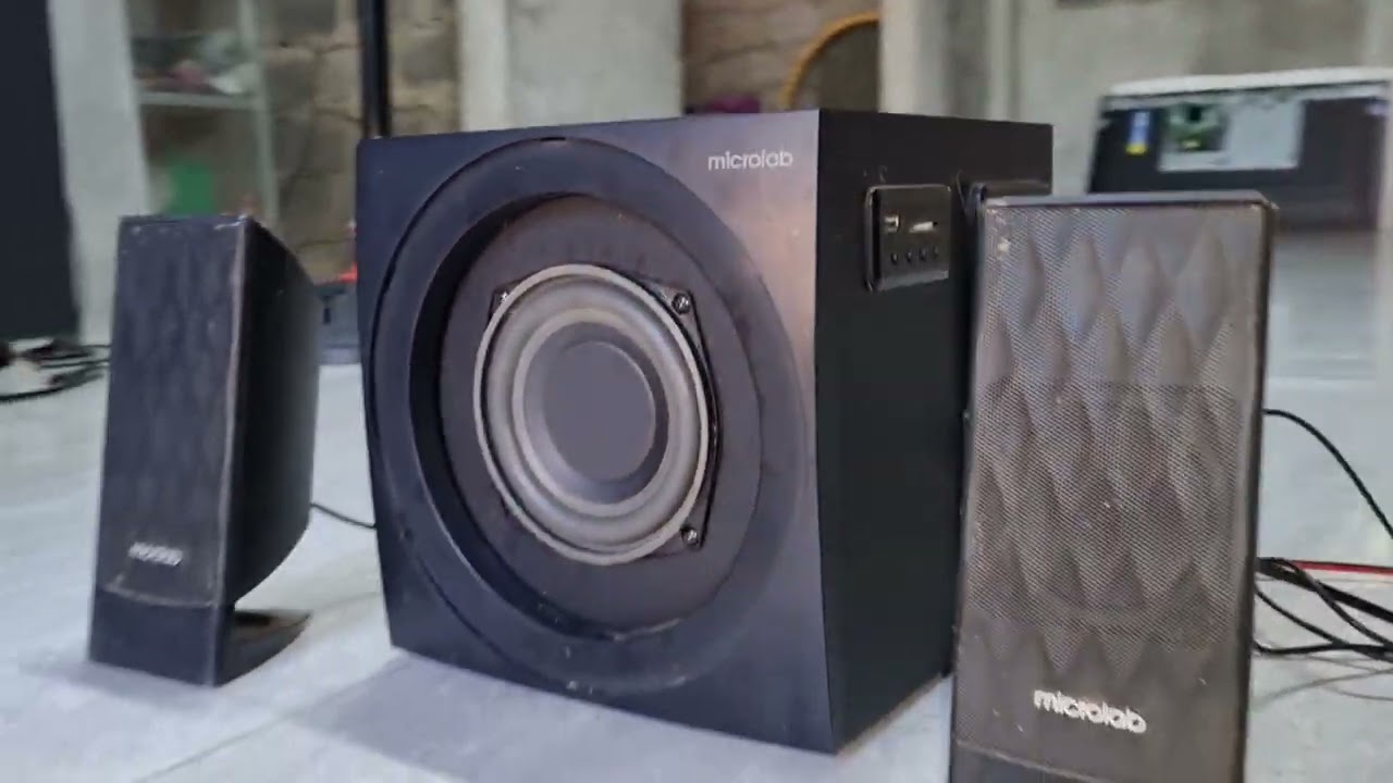 Insane 2.1 Speaker Bass Test  Upgraded with 4.5 JBL Subwoofer!