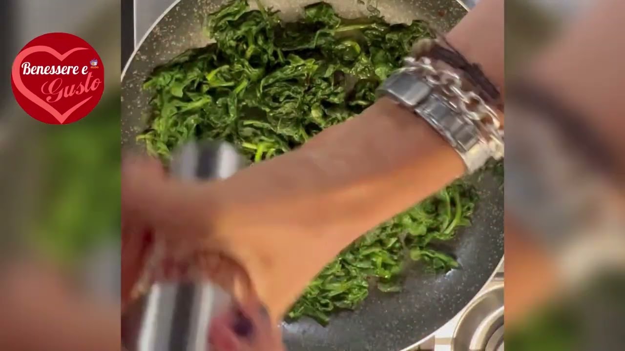 Spinaci cotti in padella contorno veloce #spinaci