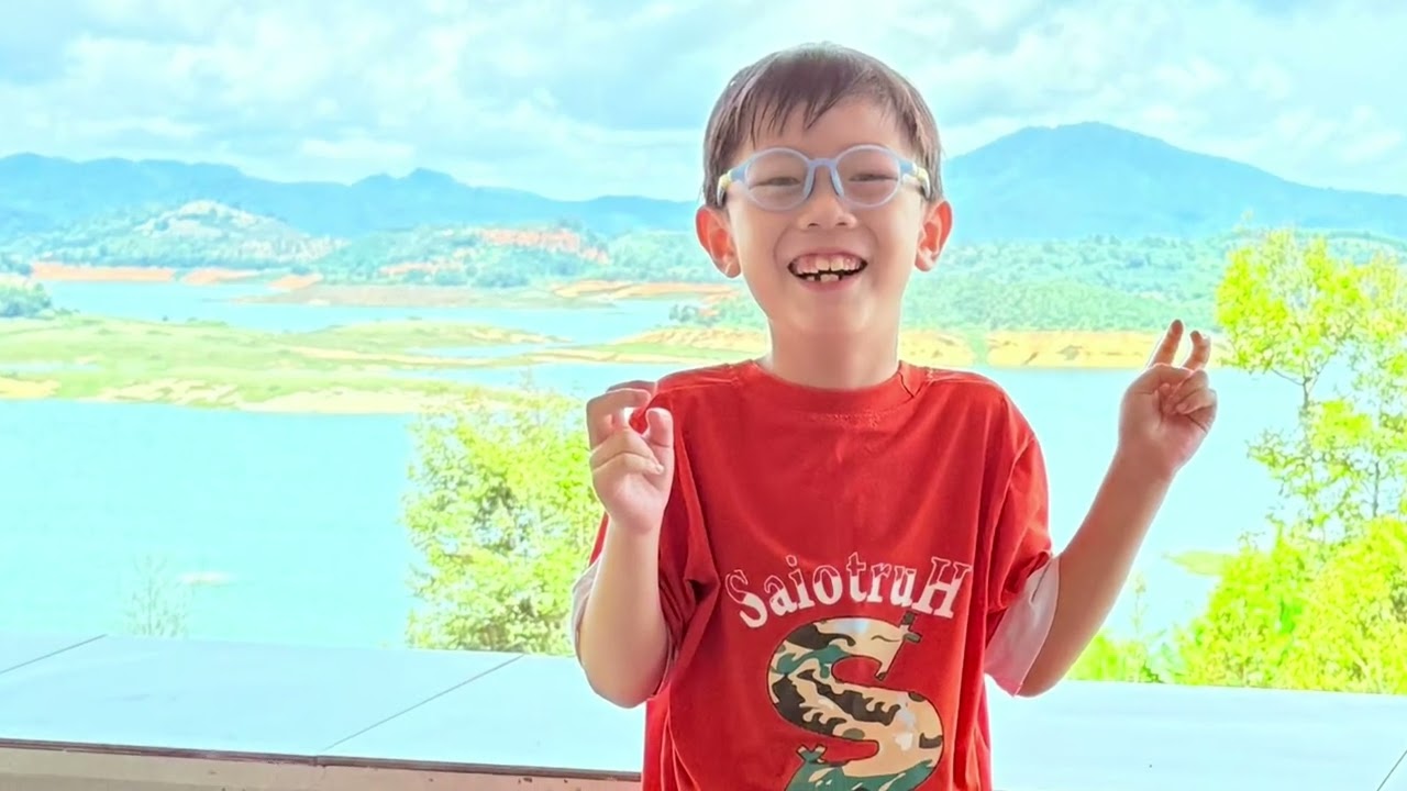 Hình ảnh Gia Đình tham quan Đà Lạt ngày 14_16/8/2025