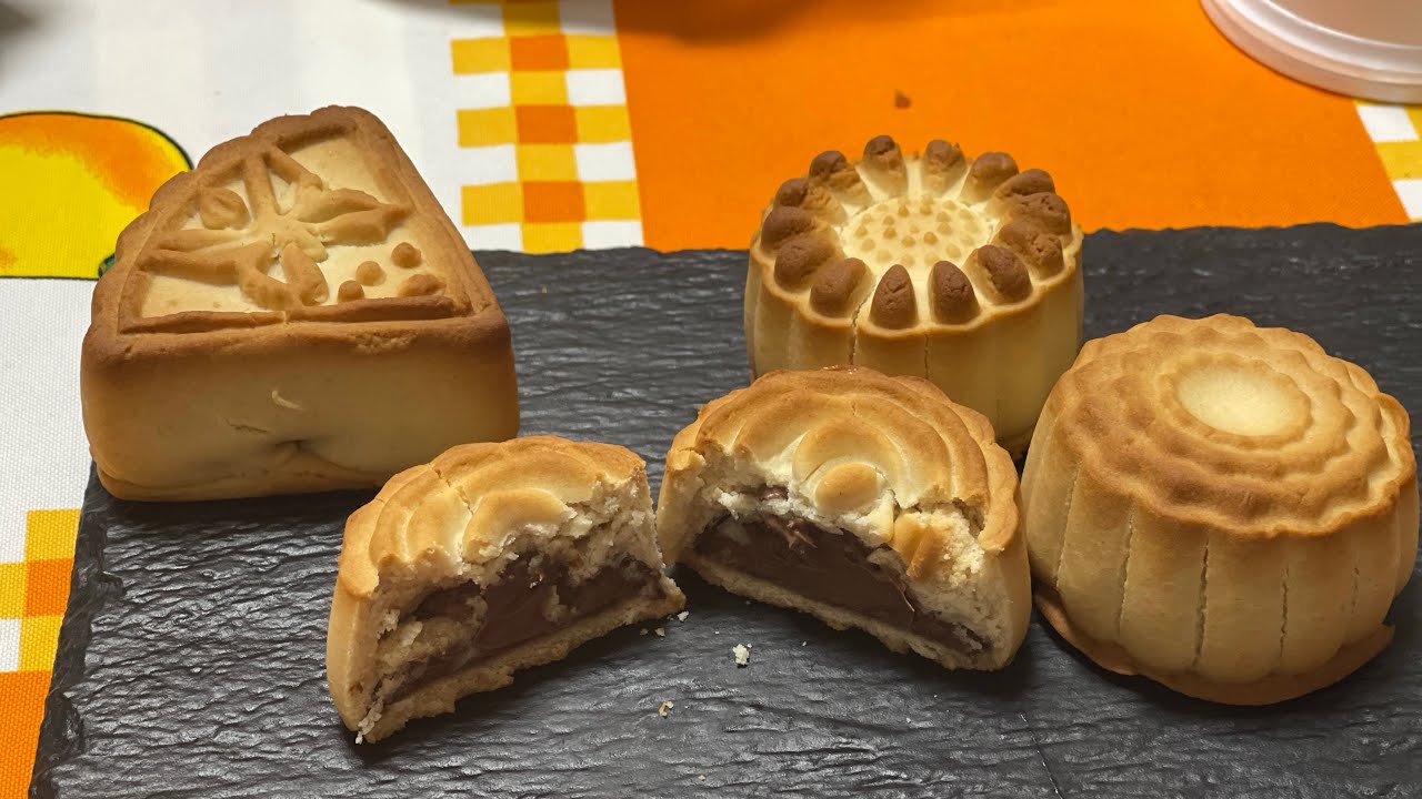 MOON CAKE
