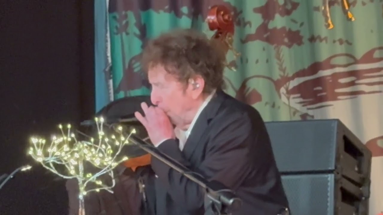 Don't Think Twice, It's Alright -  Bob Dylan - 2025-06-20 - Pine Knob - Clarkston, MI