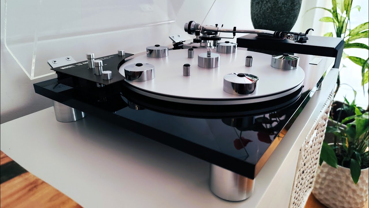 Audio Linear TD 4001 Turntable + Micro Seiki Tonearm + Shure v15 Cartridge