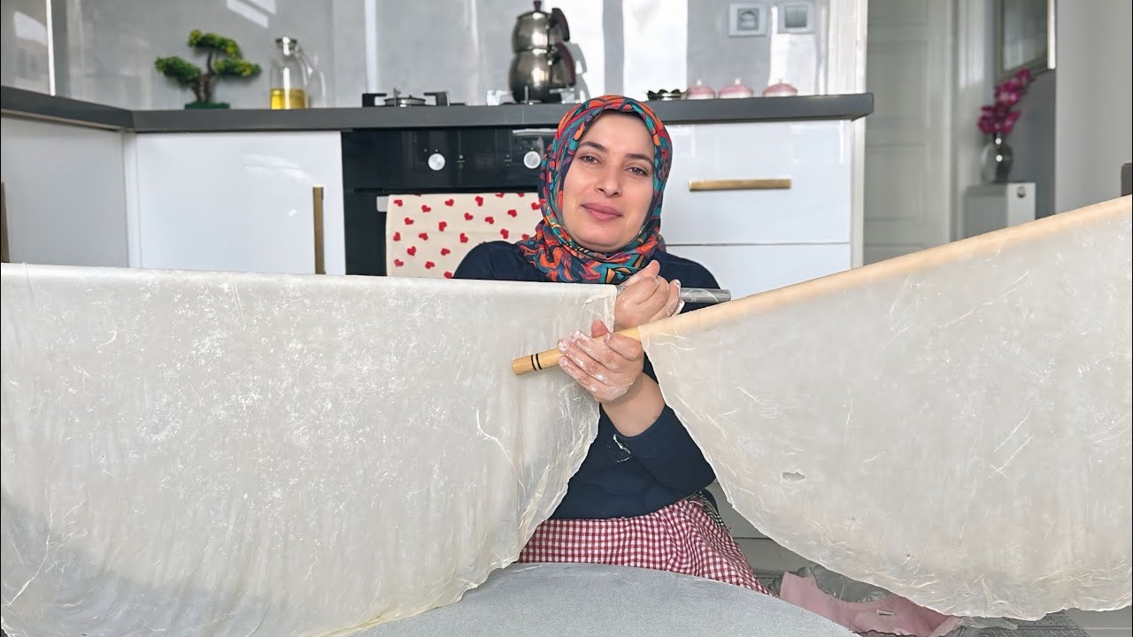 👉HAMURU YAĞ GİBİ AÇILIYOR ‼️ÇITIRLIĞINI KAYBETMEYEN EL AÇMASI BAKLAVA TARİFİ😋#elaçmasıbaklava