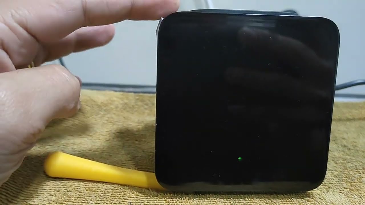 Base station / Blinking red/ no spin motor/ easy to fix